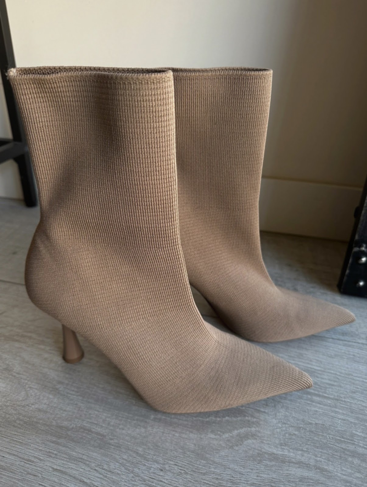 52905E7E-71A5-461C-B8AA-F6146FC7F0F7-camila-colombo